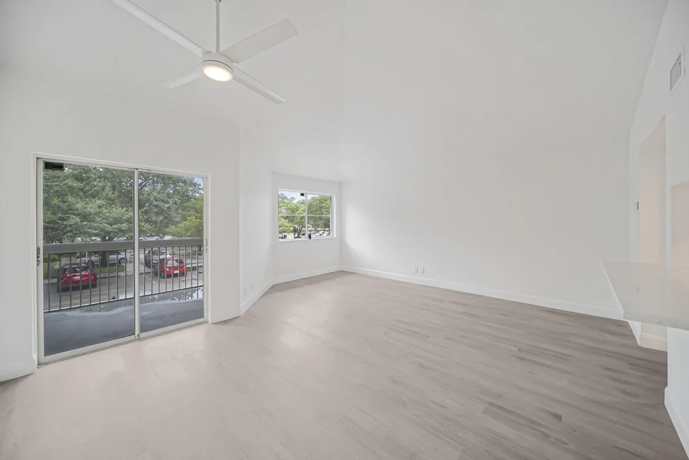 Unit for sale at 9733 Westview Drive, Coral Springs, FL 33076