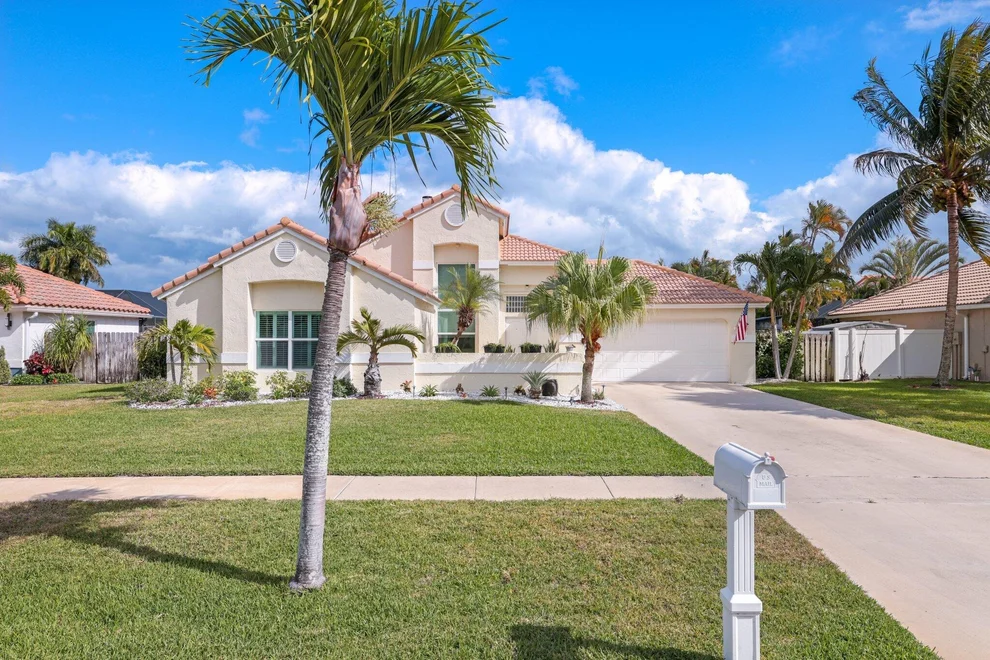 Unit for sale at 29 Dogwood Circle, Boynton Beach, FL 33436