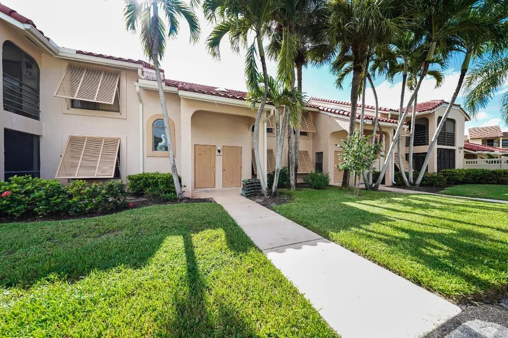 Unit for sale at 10204 Mangrove Drive, Boynton Beach, FL 33437