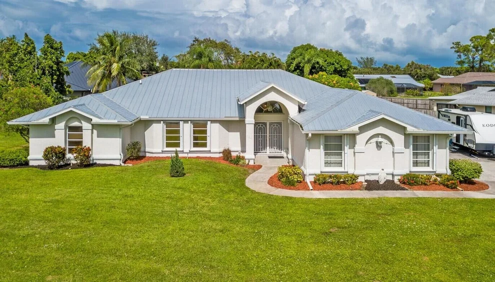 Unit for sale at 3041 SE Dalhart Road, Port St Lucie, FL 34952