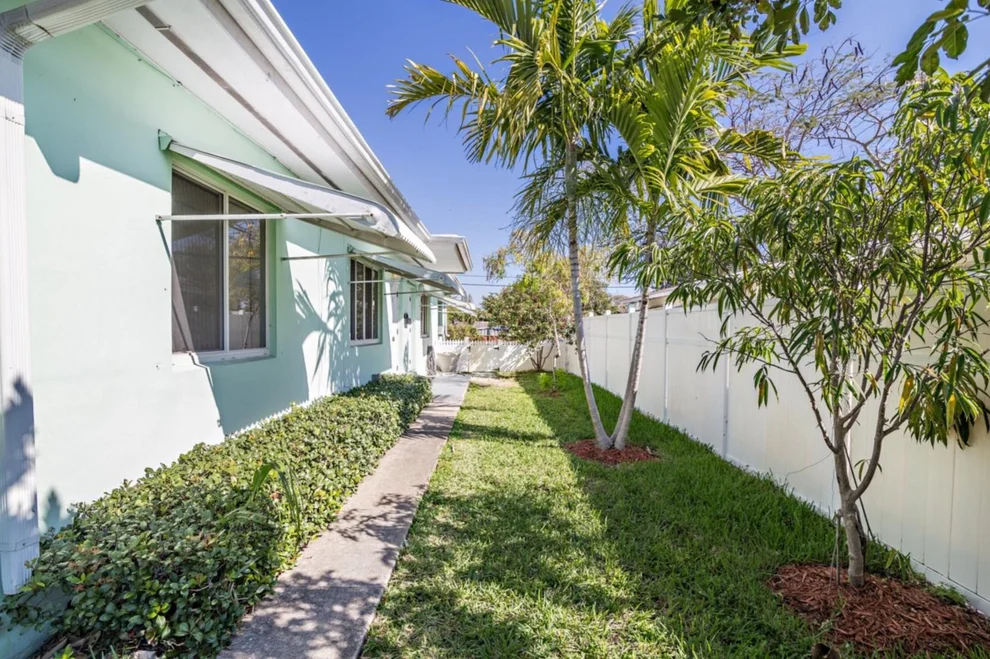 Unit for sale at 237 NE 12th Street, Delray Beach, FL 33444