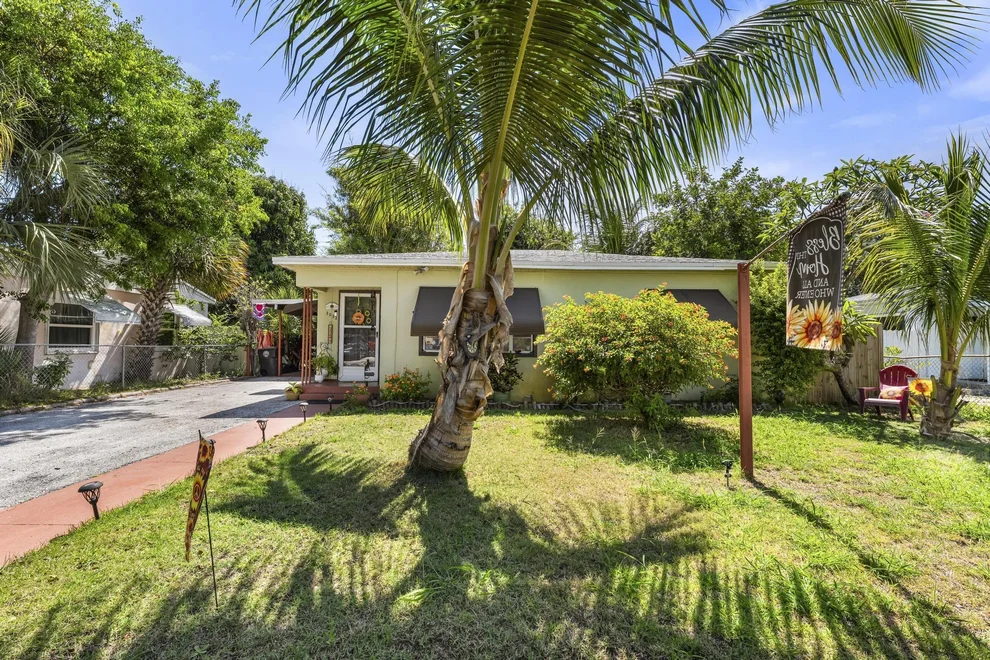 Unit for sale at 3032 Stanford Road, West Palm Beach, FL 33405