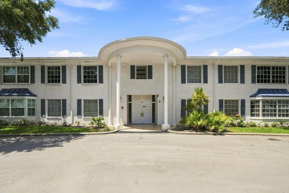 Unit for sale at 2211 NE 67TH Street, Fort Lauderdale, FL 33308