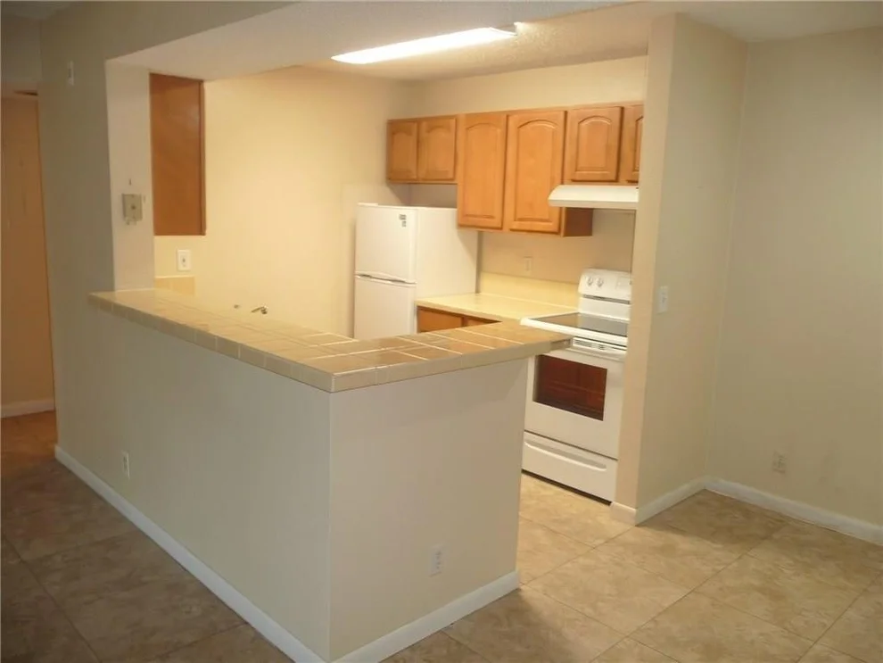 Unit for sale at 4025 W Mcnab, Pompano Beach, FL 33069
