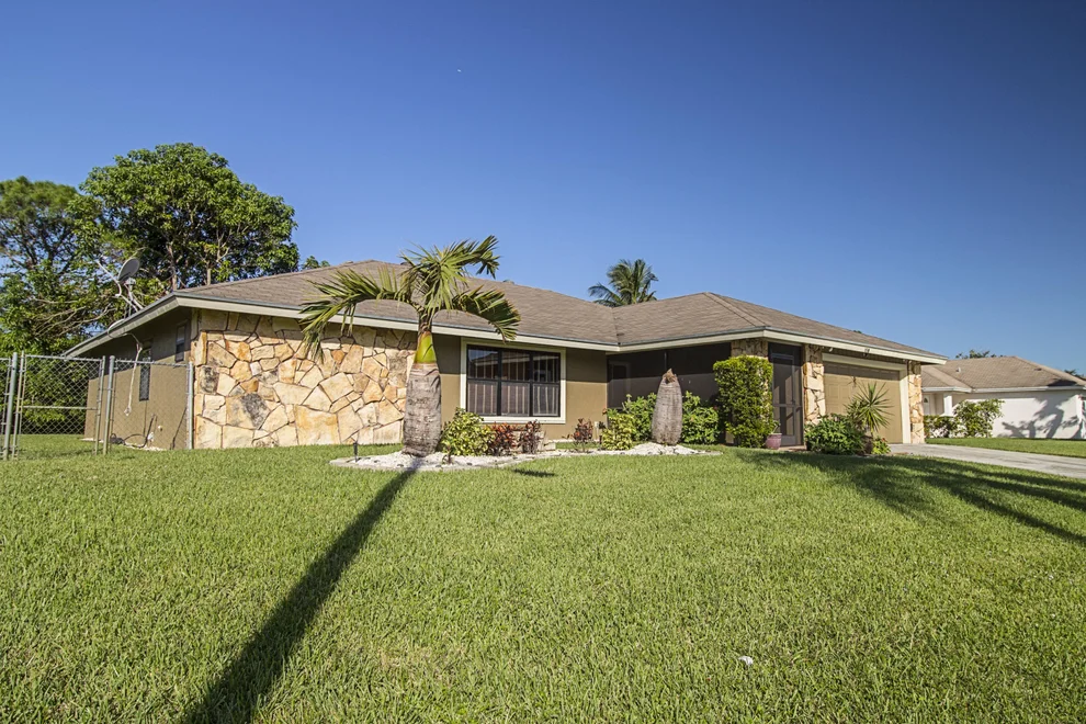 Unit for sale at 158 Bilbao Street, Royal Palm Beach, FL 33411