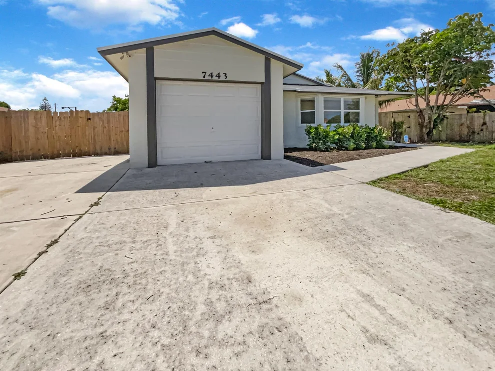 Unit for sale at 7443 Thatcher Avenue, Lantana, FL 33462