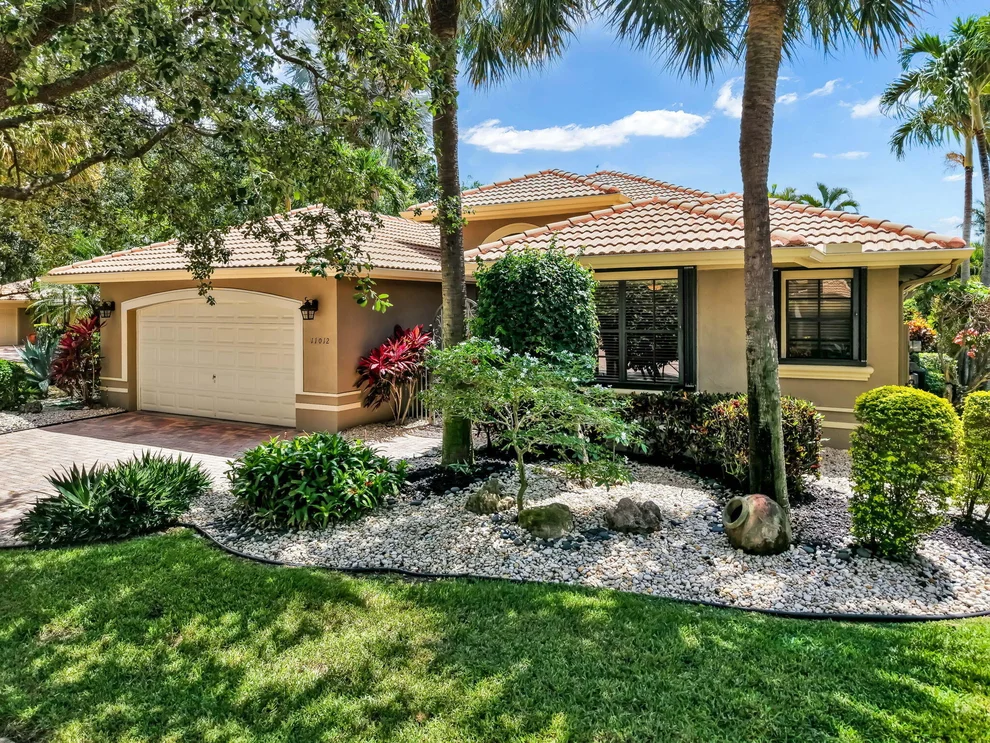Unit for sale at 11012 Vía Sorrento, Boynton Beach, FL 33437