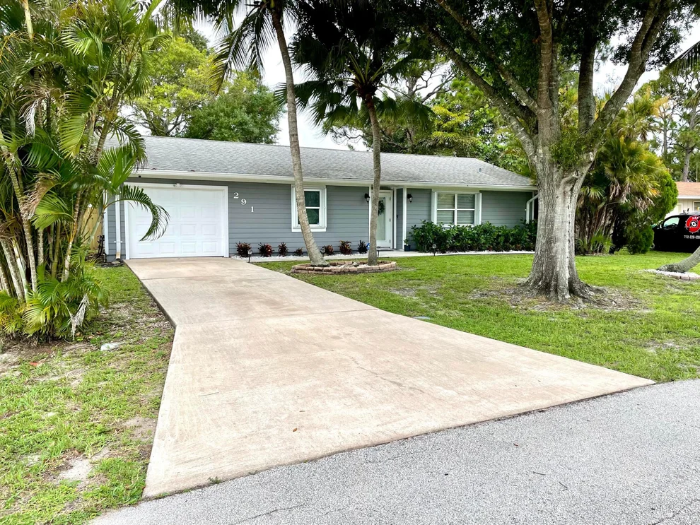 Unit for sale at 291 SW Moselle Avenue, Port St Lucie, FL 34984