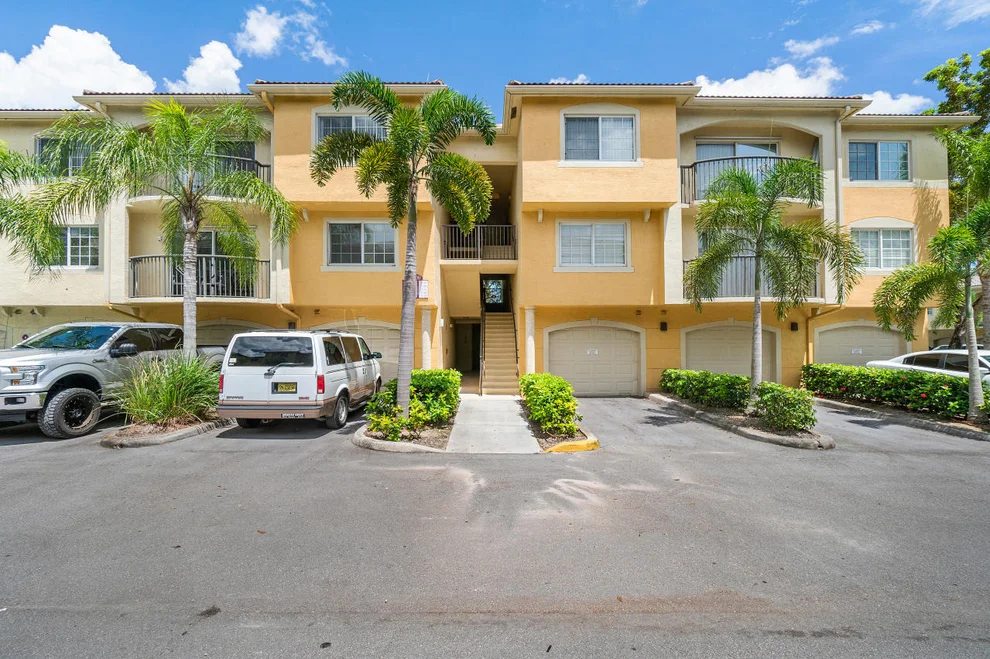 Unit for sale at 1700 Crestwood Court S, Royal Palm Beach, FL 33411