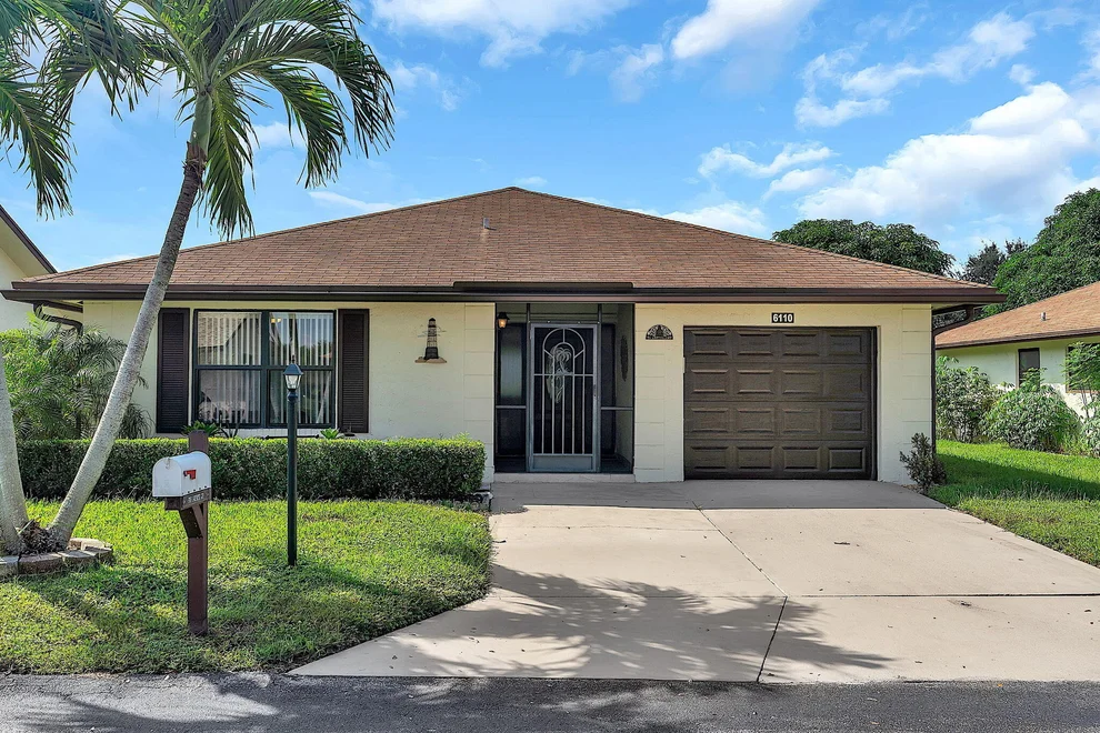 Unit for sale at 6110 Lakemont Circle, Greenacres, FL 33463