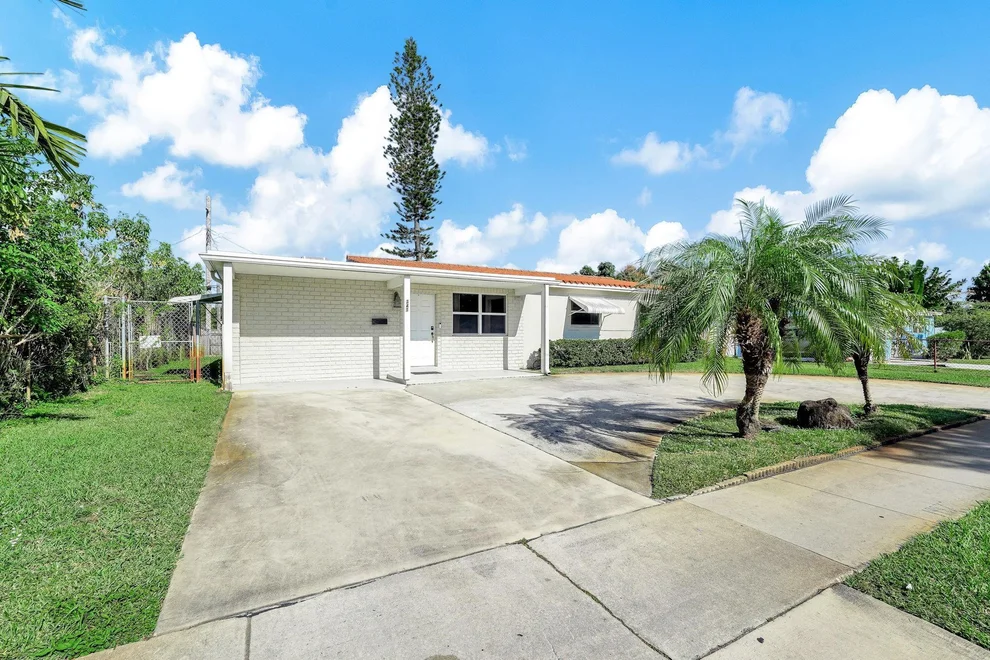 Unit for sale at 341 NW 37th Street, Deerfield Beach, FL 33064