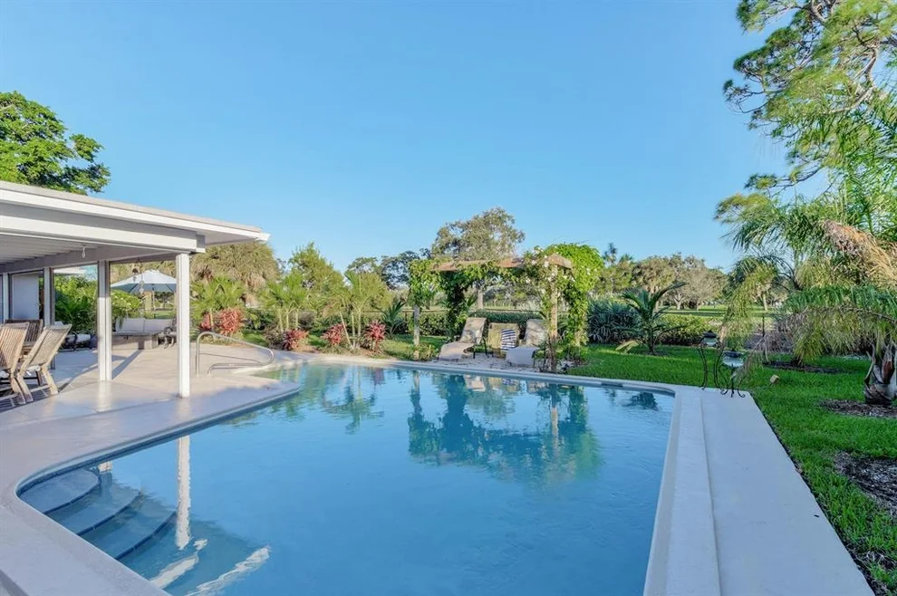 Unit for sale at 204 Fairway E, Tequesta, FL 33469