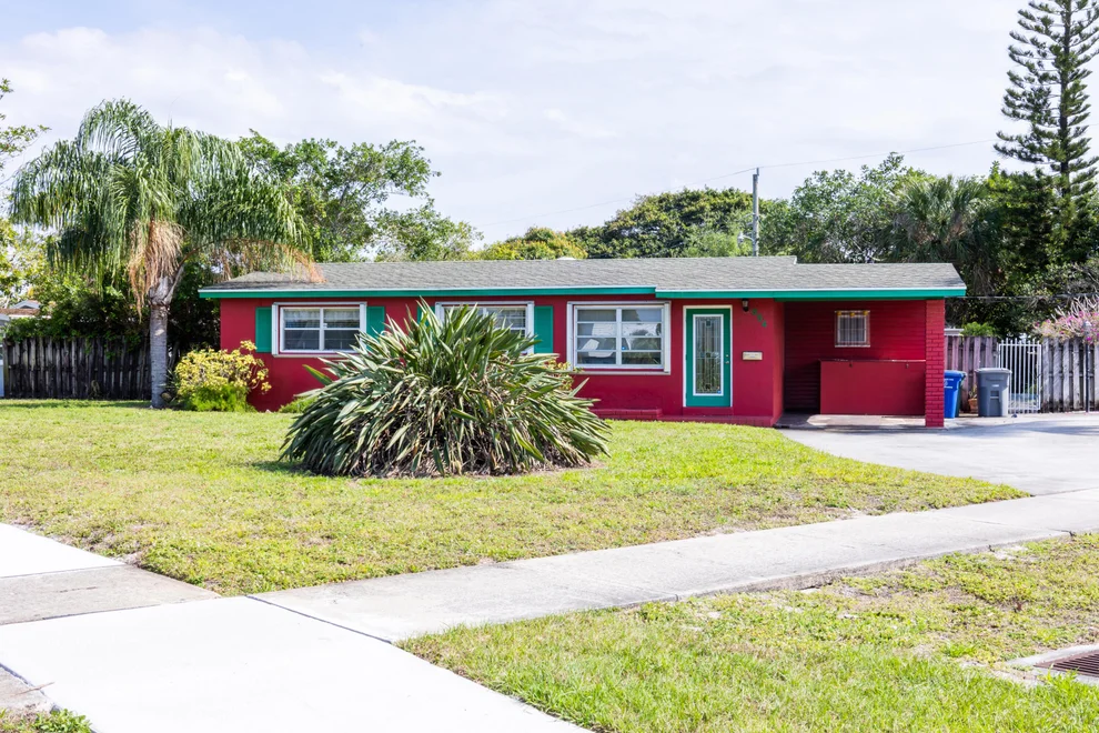Unit for sale at 854 Evergreen Drive, Lake Park, FL 33403
