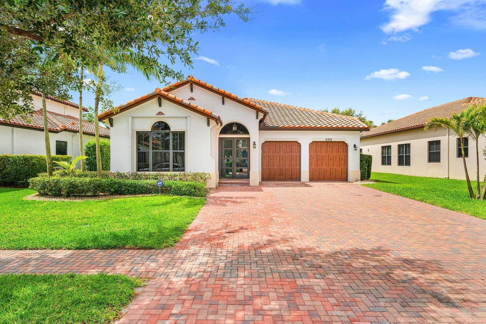 Unit for sale at 6304 Vireo Court, Lake Worth, FL 33463