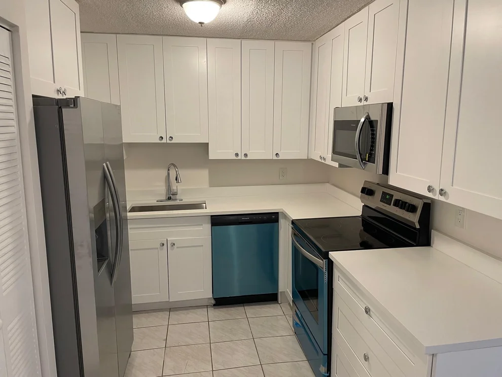 Unit for sale at 1100 SE 4th Avenue, Deerfield Beach, FL 33441