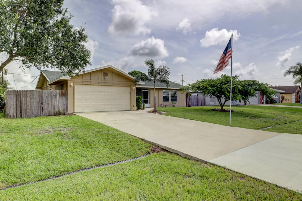 Unit for sale at 1661 SE Minorca Avenue, Port St Lucie, FL 34952