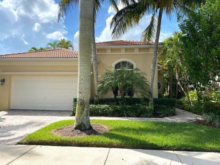 Unit for sale at 104 Andalusia Way, Palm Beach Gardens, FL 33418