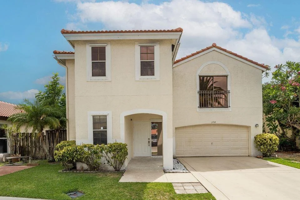 Unit for sale at 1752 Shoreside Circle, Wellington, FL 33414