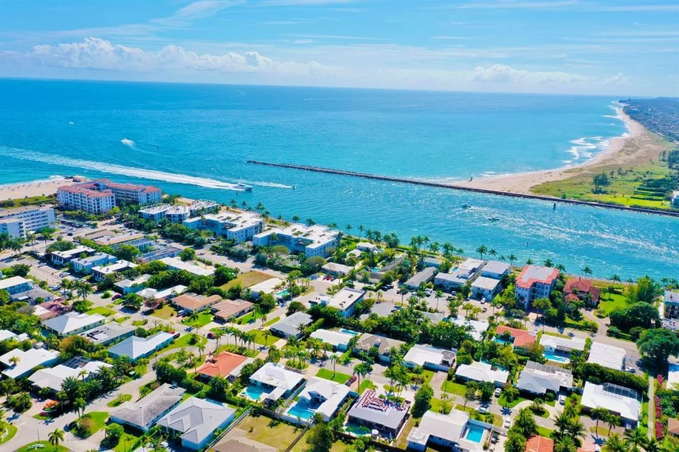 Unit for sale at 208 Linda Lane, Palm Beach Shores, FL 33404