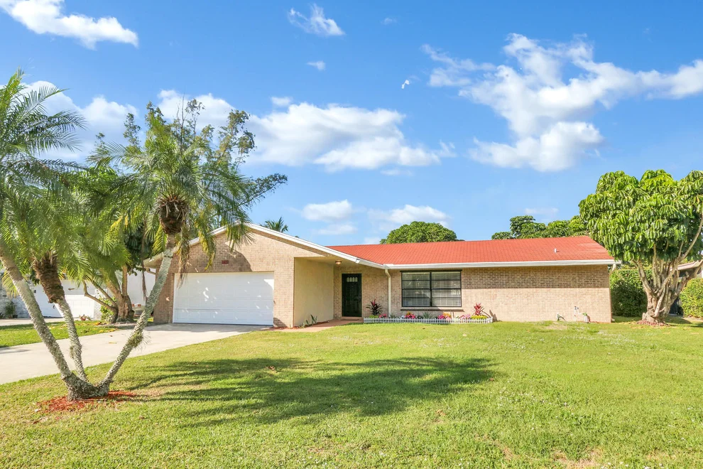Unit for sale at 143 Heron Parkway, Royal Palm Beach, FL 33411