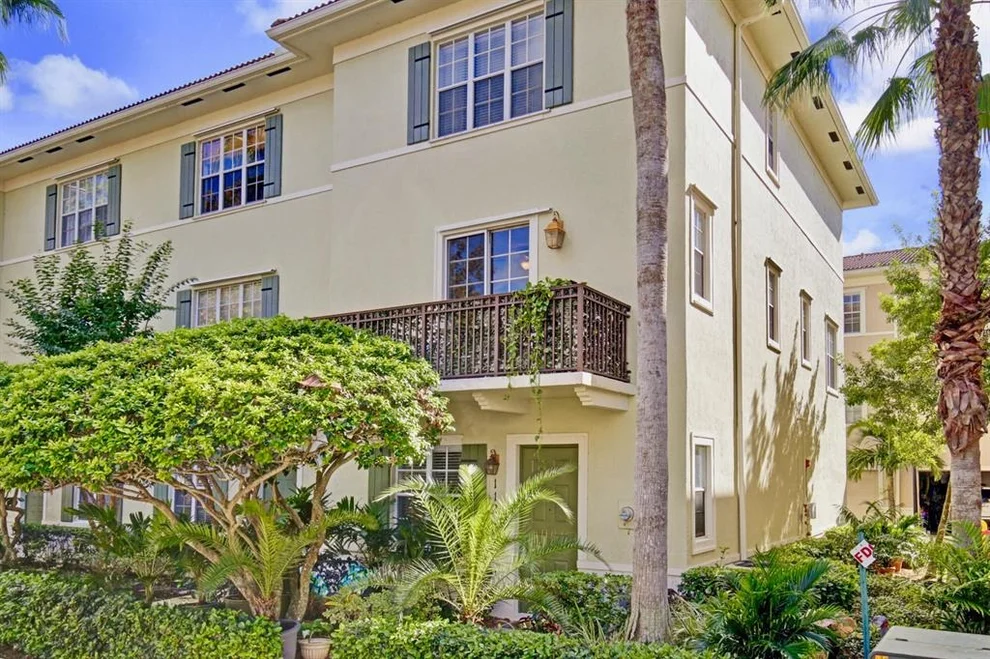 Unit for sale at 112 Osceola Lane, Jupiter, FL 33458