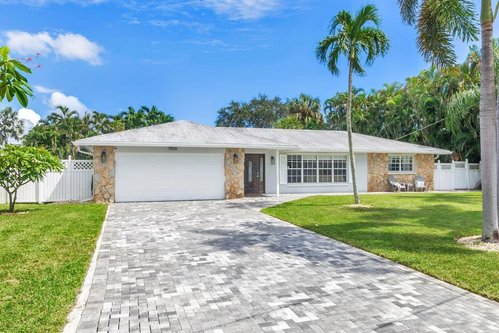 Unit for sale at 7800 W Lake Drive, Lake Clarke Shores, FL 33406
