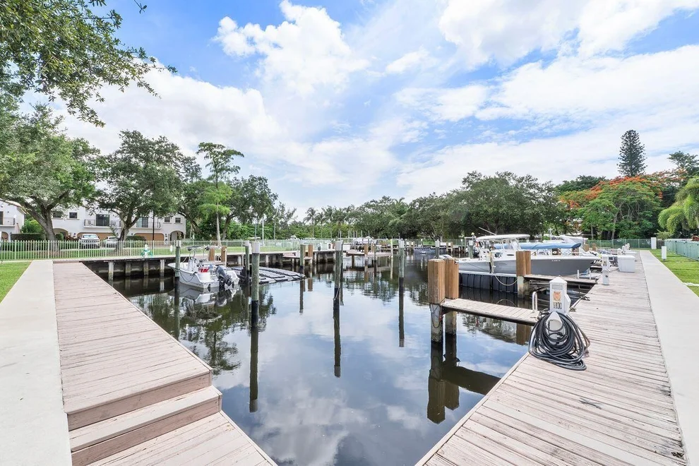 Unit for sale at 2932 Hidden Harbour Court, Dania Beach, FL 33312