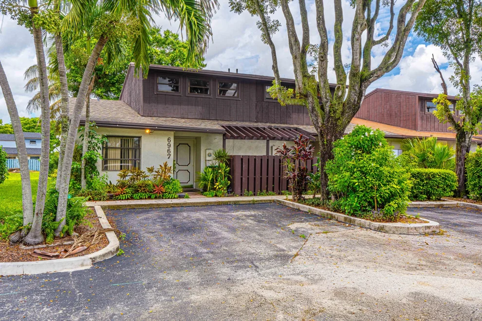 Unit for sale at 6967 SW 40TH Street, Miramar, FL 33023