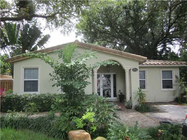 Unit for sale at 704 SW 13th Street, Fort Lauderdale, FL 33315