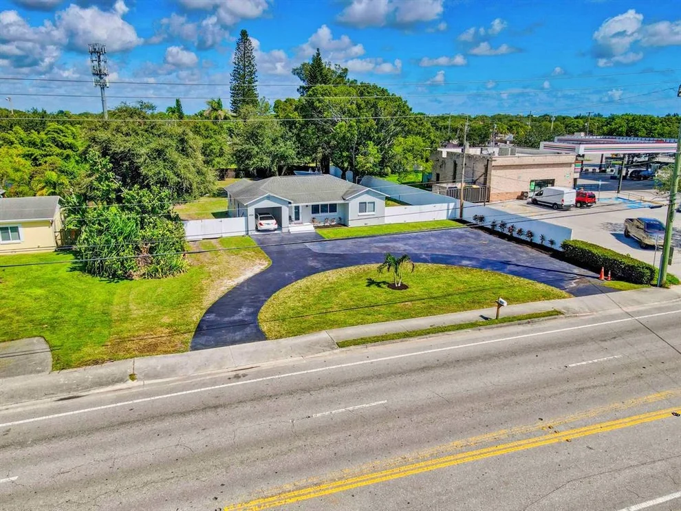 Unit for sale at 4571 Belvedere Road, Haverhill, FL 33415