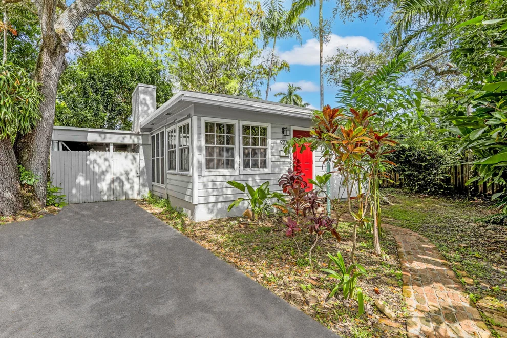 Unit for sale at 927 SW 7 Street, Fort Lauderdale, FL 33315