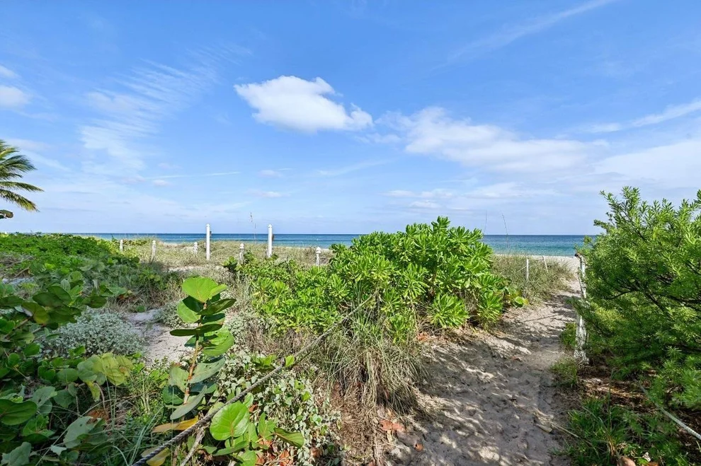 Unit for sale at 1461 S Ocean Boulevard, Lauderdale By The Sea, FL 33062