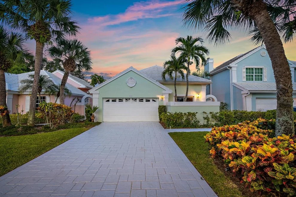 Unit for sale at 3 Dorchester Circle, Palm Beach Gardens, FL 33418