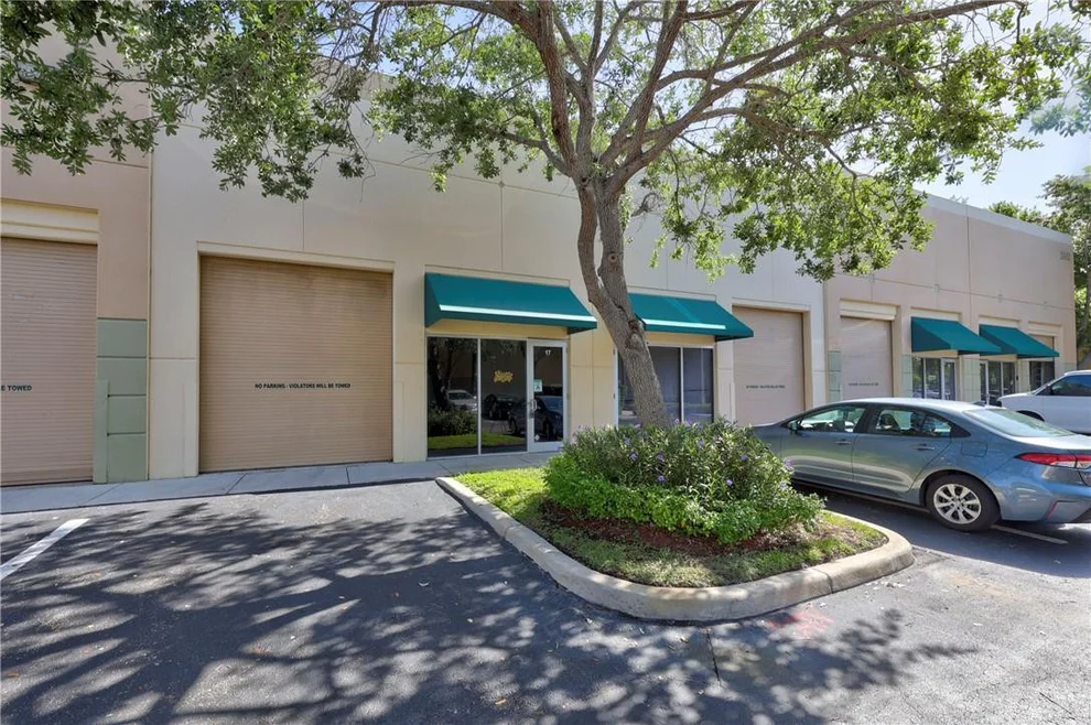 Unit for sale at 2950 Glades Circle, Weston, FL 33327