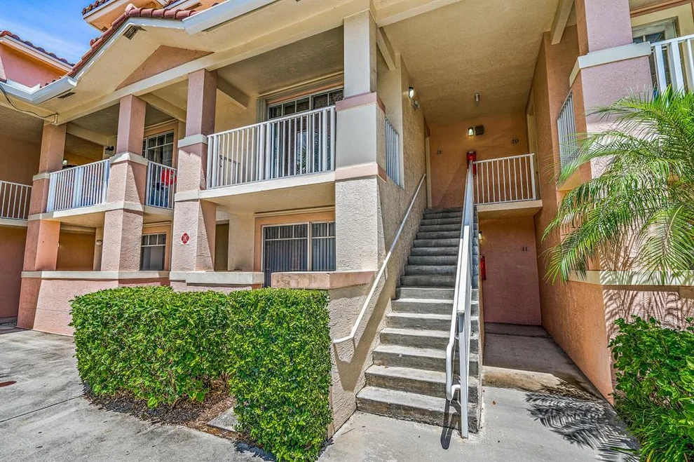 Unit for sale at 1080 University Boulevard, Jupiter, FL 33458