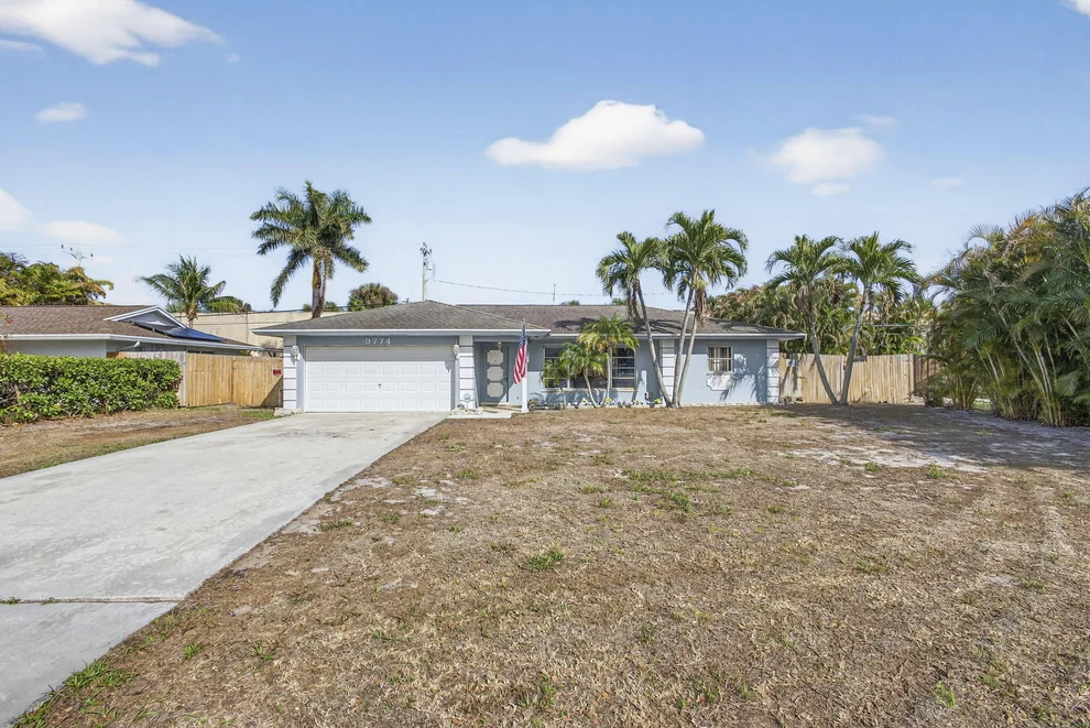 Unit for sale at 9774 Jonquil Circle S, Palm Beach Gardens, FL 33410