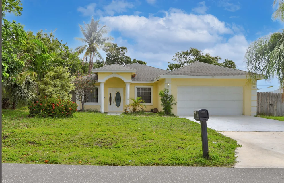 Unit for sale at 325 SW 14th Avenue, Boynton Beach, FL 33435