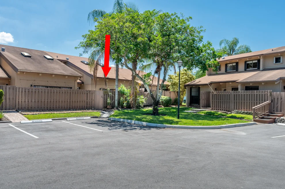 Unit for sale at 2132 SW 82nd Avenue, Davie, FL 33324
