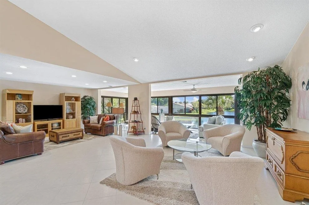 Unit for sale at 20 Eastgate Drive, Boynton Beach, FL 33436