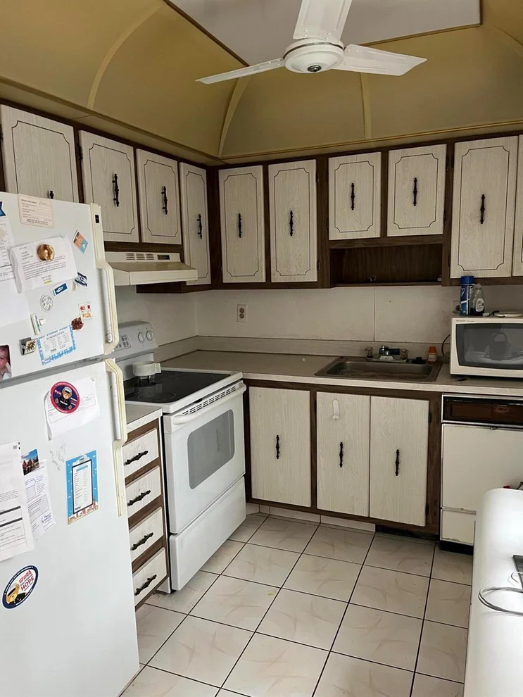 Unit for sale at 29 Burgundy A, Delray Beach, FL 33484