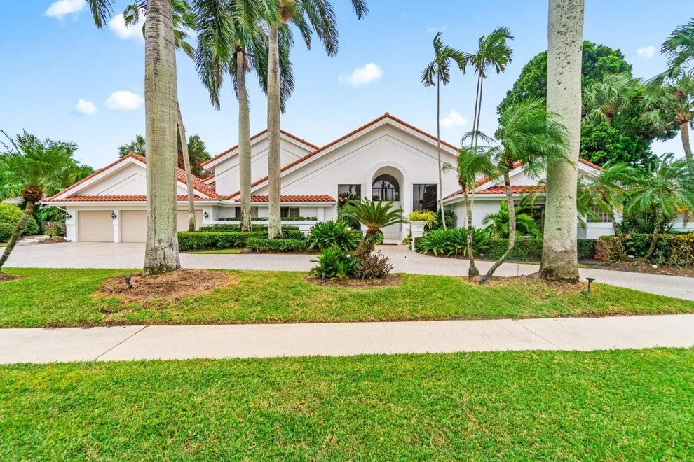 Unit for sale at 4335 Bocaire Boulevard, Boca Raton, FL 33487