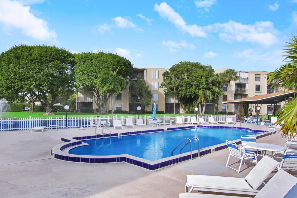 Unit for sale at 300 Waterway Drive S, Lantana, FL 33462