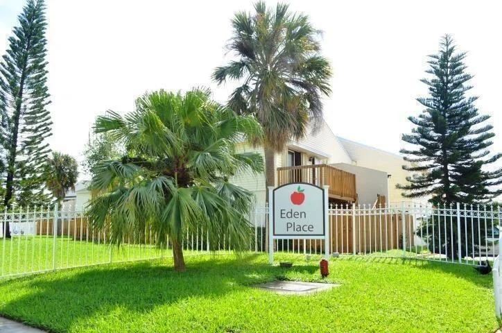 Unit for sale at 639 Executive Center Drive, West Palm Beach, FL 33401