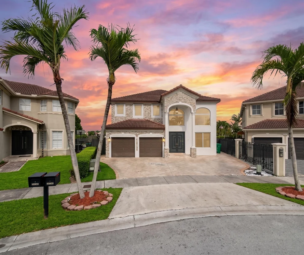 Unit for sale at 16401 SW 78th Terrace, Miami, FL 33193