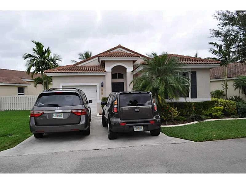 Unit for sale at 15205 SW 49th Court, Davie, FL 33331