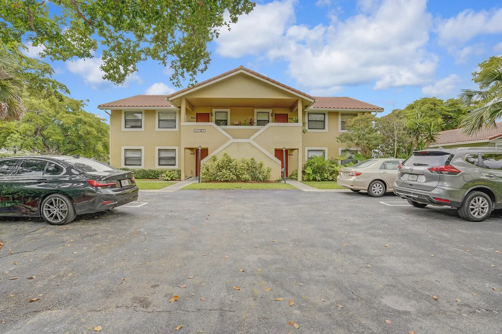 Unit for sale at 11500 NW 42nd Street, Coral Springs, FL 33065