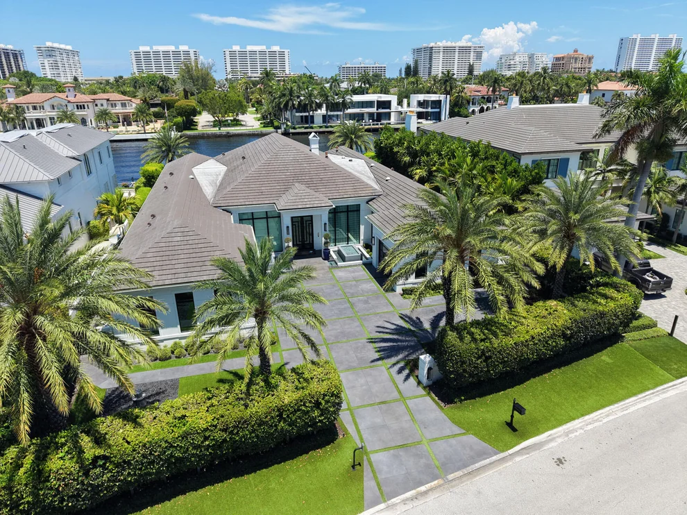 Unit for sale at 1992 Royal Palm Way, Boca Raton, FL 33432
