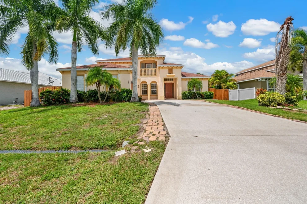 Unit for sale at 841 SW Haas Avenue, Port St Lucie, FL 34953