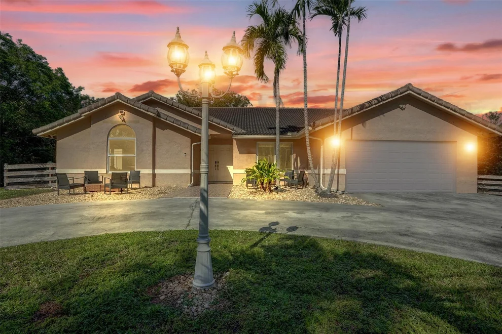 Unit for sale at 9701 SW 55th Court, Cooper City, FL 33328
