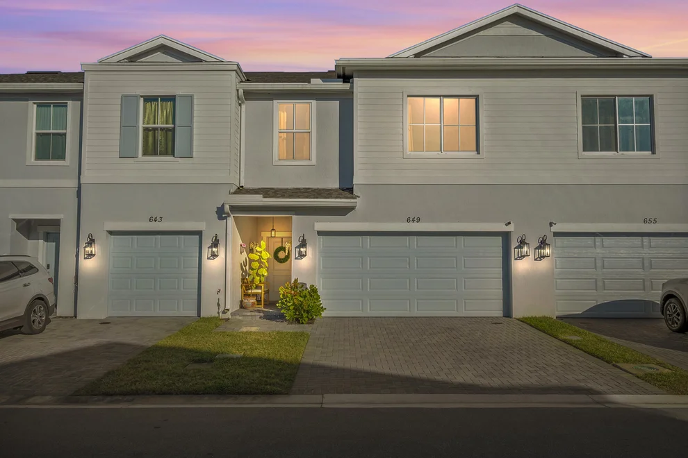 Unit for sale at 649 NE Waters Edge Lane, Port St Lucie, FL 34983